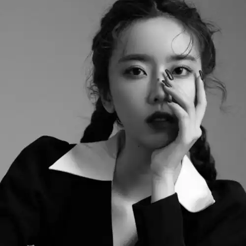 精美女头错过就失去最美头像了
