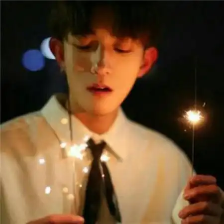 男生头像清新阳光少年,你是我曾路过的风景

