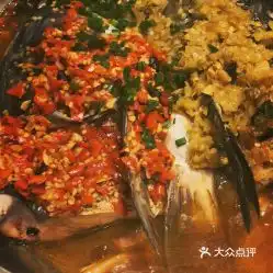 小团圆湘菜东方路店的双椒鱼头王送面好不好吃用户评价口味怎么样上海美食双椒鱼头王送面实拍图片大众点评
