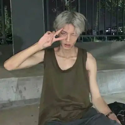 成熟男生头像
