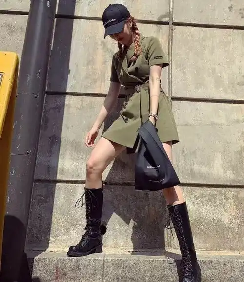 个性女孩都在穿什么强烈推荐骑士靴,赵丽颖杨幂都穿出时髦气场
