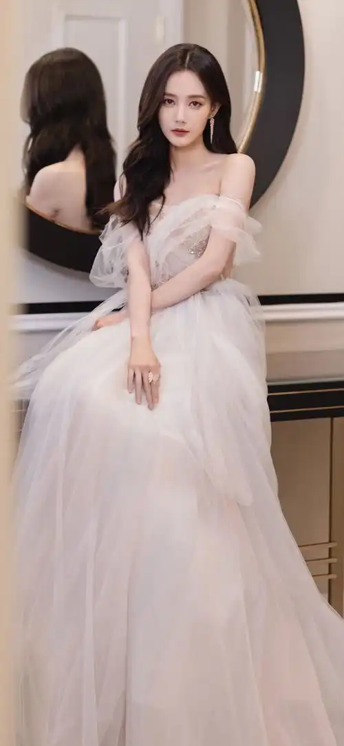 演员明星美女李一桐李一桐
