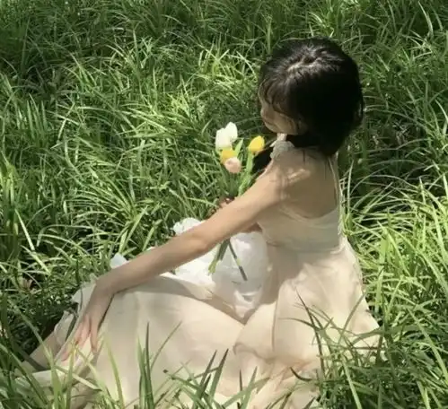 美女love的绿色系头像
