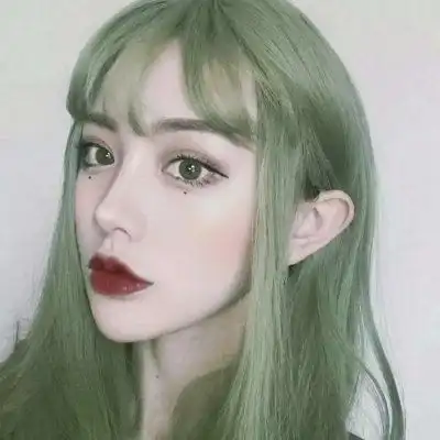 霸道又酷酷的女头像,戴眼镜的女生更是霸气一点
