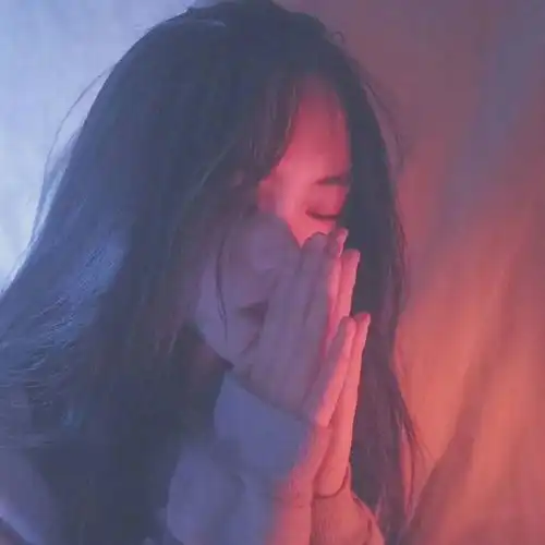 头像大全赚钱是你唯一能抬起头的事
