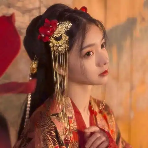 古风女头你们那边,回个消息判几年
