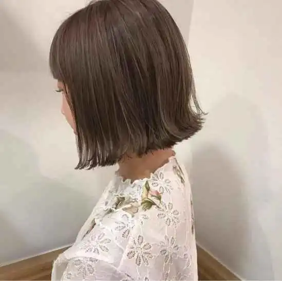 超好打理的短发发型图片自然干也很好看
