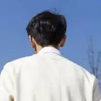 白衬衫少女素描微信头像图片大全
