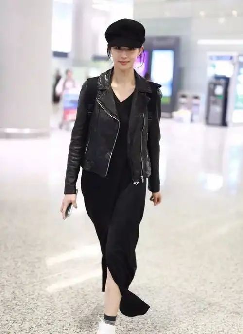 不想颜色多又杂,试试全身同色系穿搭吧
