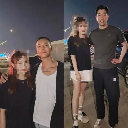 35岁陈伟霆获女粉探班,搂肩合照不避嫌,瘦太多颧骨突出引担忧
