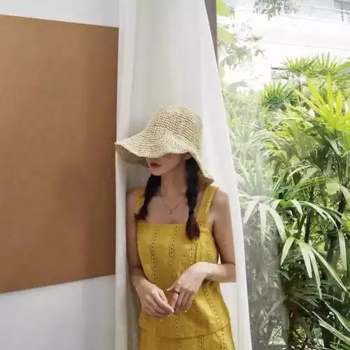 想要显嫩减龄就学她,韩系小清新私服一样美得出众
