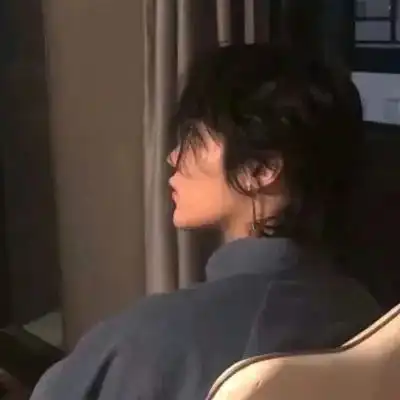 杂系头像我不是他的白月光
