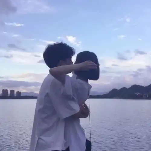 一批超甜情侣头像
