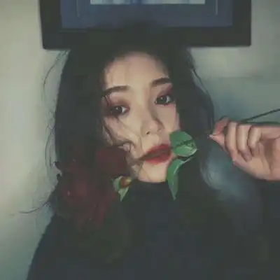 丧丧的头像女生霸气图片黑暗丧风格头像酷女系列
