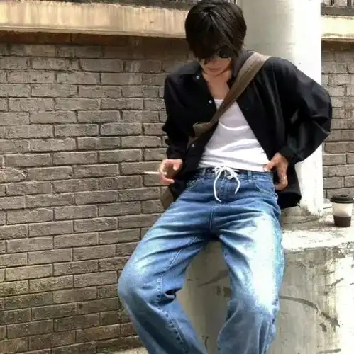 男生头像回眸看见万千世界
