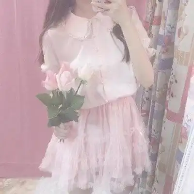 粉系女生头像
