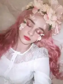 爆火的仙女花瓣眼妆,到底是什么风格
