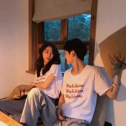 情头不和我聊天是怕我偷你的表情包吗
