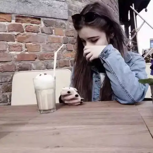 全世界都可以是你的,但你只能是我的
