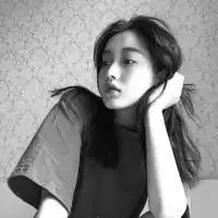 qq头像女生黑白孤傲高冷女生头像
