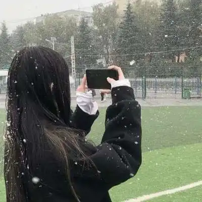 适合冬天用的暖暖的治愈系女生头像永远作精永远谁的话都不听
