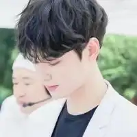 阳光的男生头像图片帅气侧脸2017你笑起来世界都晴了

