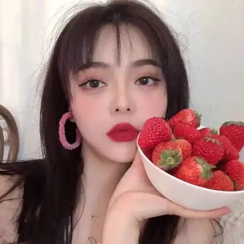 女生头像ins风酷酷的女生头像
