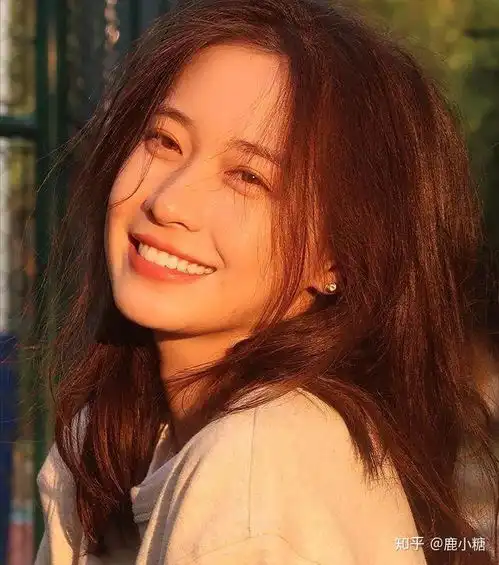 美女壁纸治愈系少女
