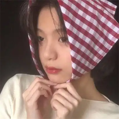 qq伤感女生头像,丢失了一抹清冷

