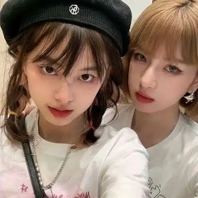 ins仙气闺蜜女生头像

