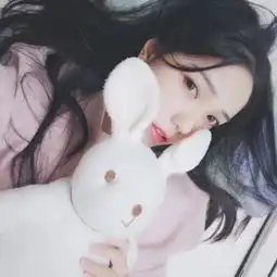 醉在现实,活在梦里
