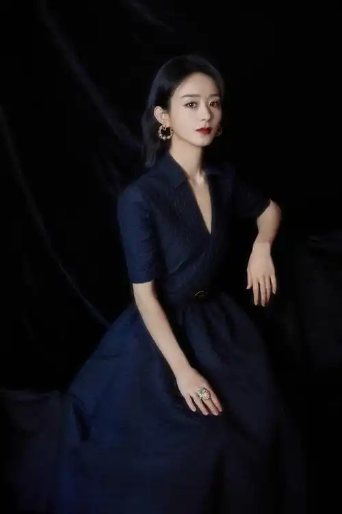 赵丽颖和冯绍峰,谁才是他们失败婚姻里的最大赢家

