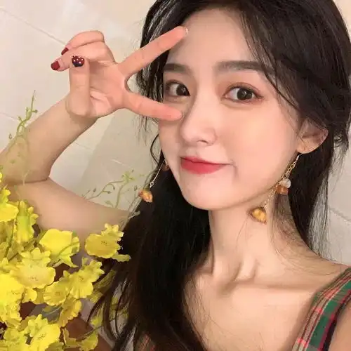 超nice的女生头像
