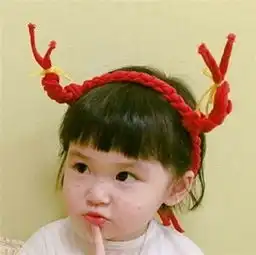 女生小孩萌可爱微信头像
