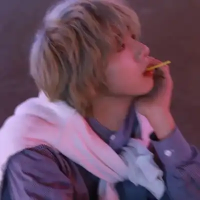 ins超超原宿风男生头像
