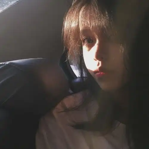高质感温柔文案祝这世界美好与你环环相扣
