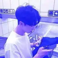 蓝色系男生头像个性潮图蓝色背景微信头像图片大全
