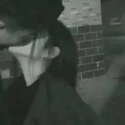 一对两张个性情头.不需要爱情但qq情侣头像我要个性网
