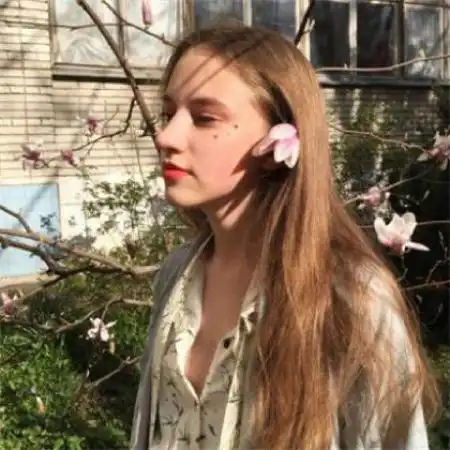漂亮的欧美女生头像,长的绝对是漂亮一看就喜欢的
