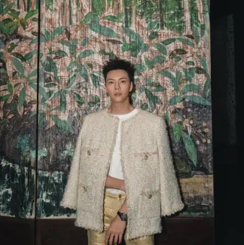 禁欲系男神陈伟霆,女装菠萝头玩时尚,心机起来比女生还优秀
