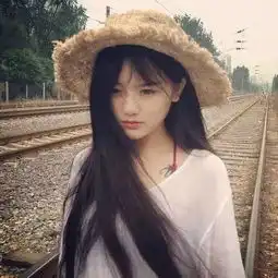 房间里传来男友和她妈妈的声音,我愤怒的推门而入
