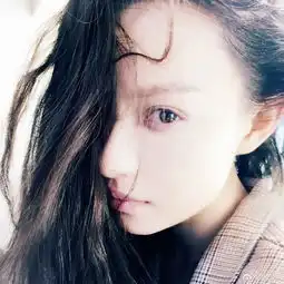 喵总倪妮生日快乐淡妆文艺清新浓妆妩媚风情
