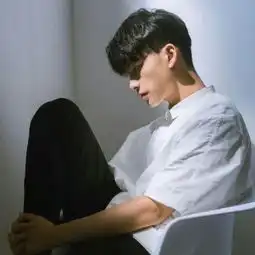 白衬衫的那个午后
