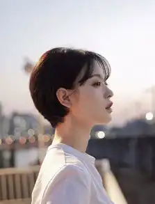 谁说短发没女人味2019年这些短发最性感
