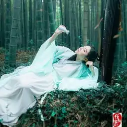 问一下小仙女们有没有浅蓝色系汉服吖襦裙,交领汉服,最好有大袖衫哒不超过100哦谢谢啦
