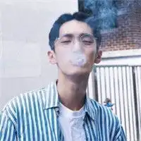 你是我爱的那个男生戴眼镜帅哥头像
