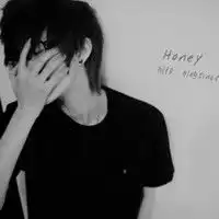求另一个情侣头像.........帮忙
