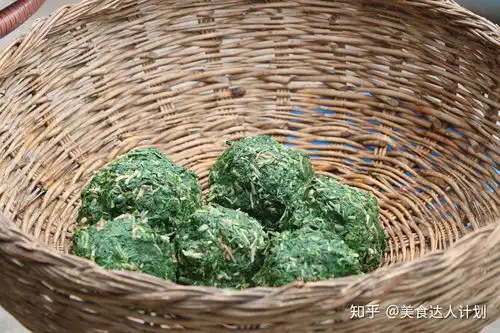 伏天,这野菜必吃,清热解毒肠胃好,可惜很多人把它当草了
