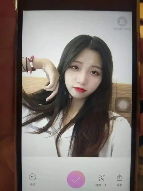 广科卖舍友19艺术昕昕子活泼开朗会撩的来喜欢微胖男孩身高低于175不考虑谢谢
