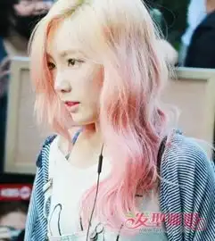 女生头发的新奇染法2017女生染色发型大图
